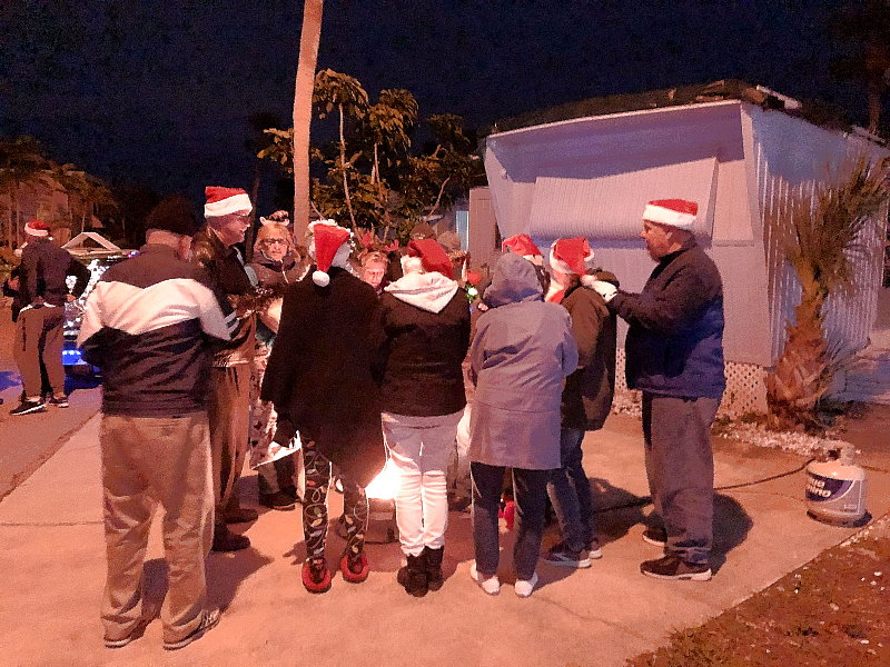 Christmas eve at Gulf to Bay 2022 - Slide 7