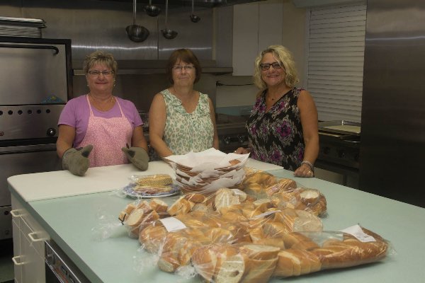 Easter Dinner at Gulf to Bay - 2016 - Slide 21