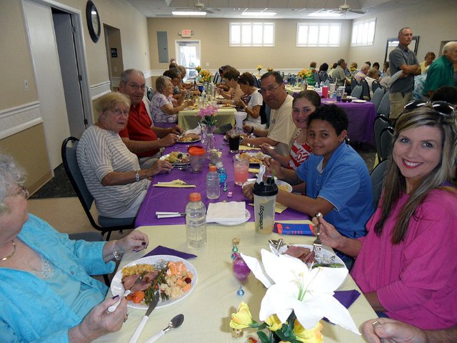 Easter Dinner - 2015 - Slide 10