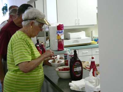 Georgette's Birthday Party<br>
Photos by Nora Szabo - Slide 10