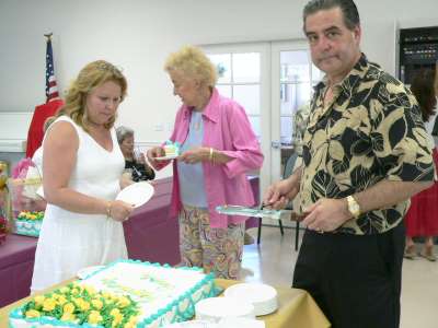 Georgette's Birthday Party<br>
Photos by Nora Szabo - Slide 33