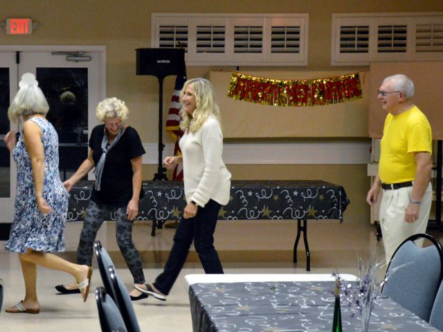 New Years Eve 2018 - Slide 4