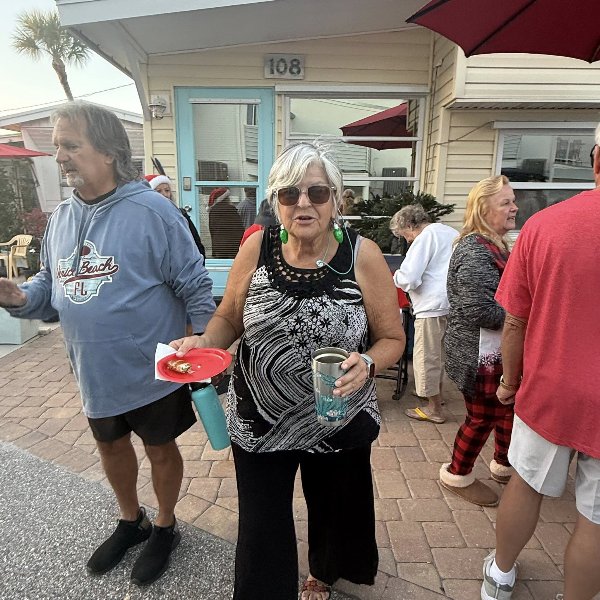 Christmas Eve 2025 Photos by Kay Fish- Slide 10