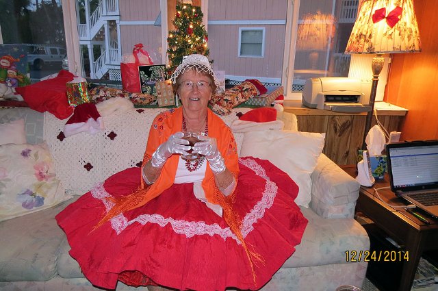 Christmas Eve 2014 <br> Photos by Nora Szabo - Slide 3