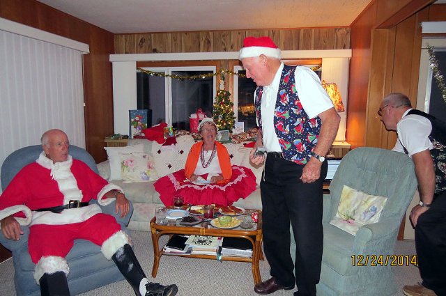 Christmas Eve 2014 <br> Photos by Nora Szabo - Slide 4