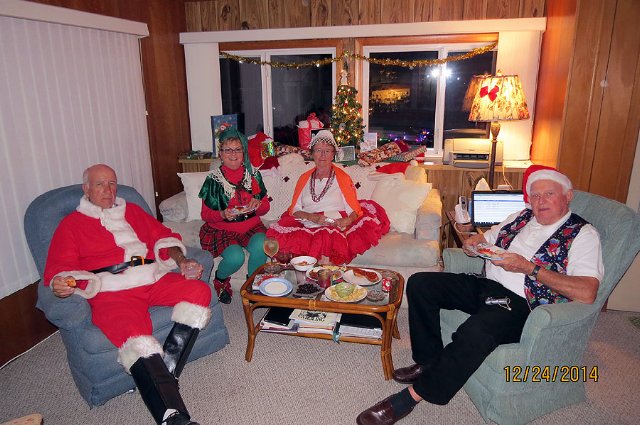 Christmas Eve 2014 <br> Photos by Nora Szabo - Slide 7