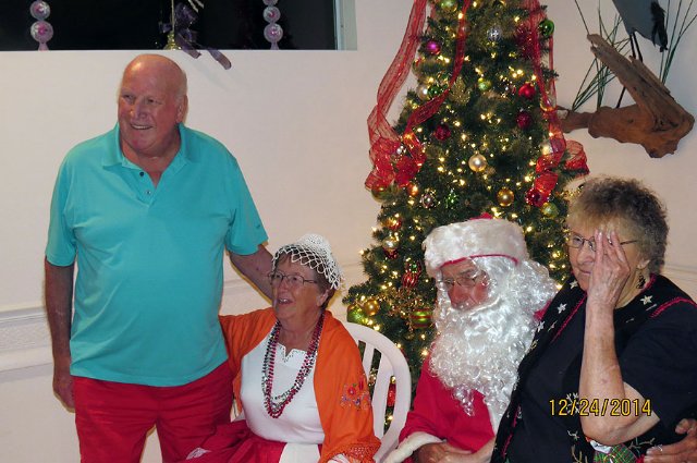 Christmas Eve 2014 <br> Photos by Nora Szabo - Slide 45