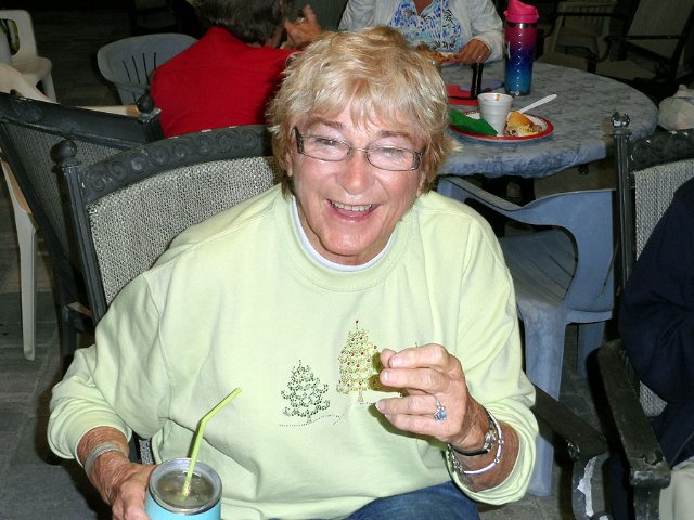 Christmas Tree Lighting Party Nov 30 2018 - Slide 5